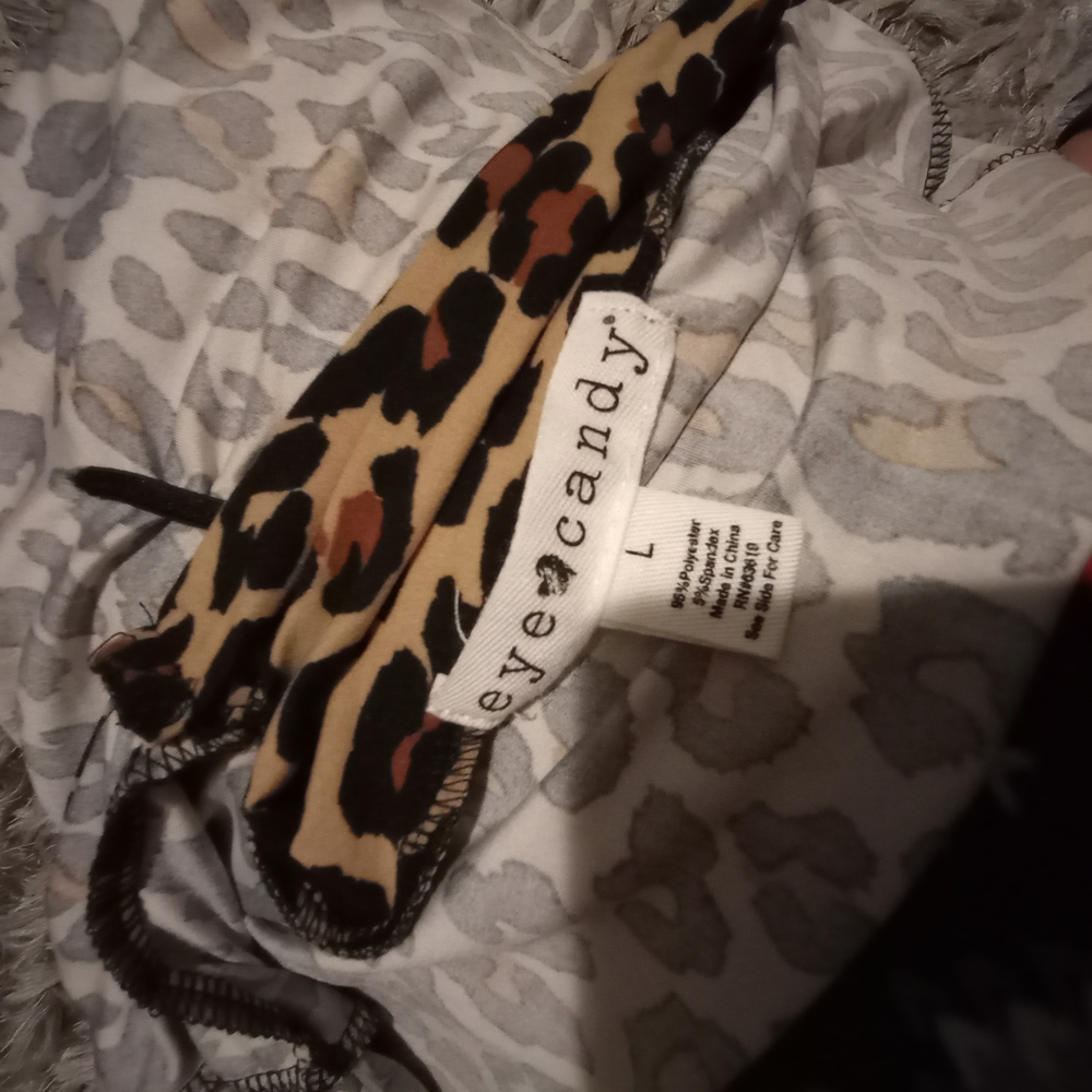 Leopard Print Top - Picture 2 of 2